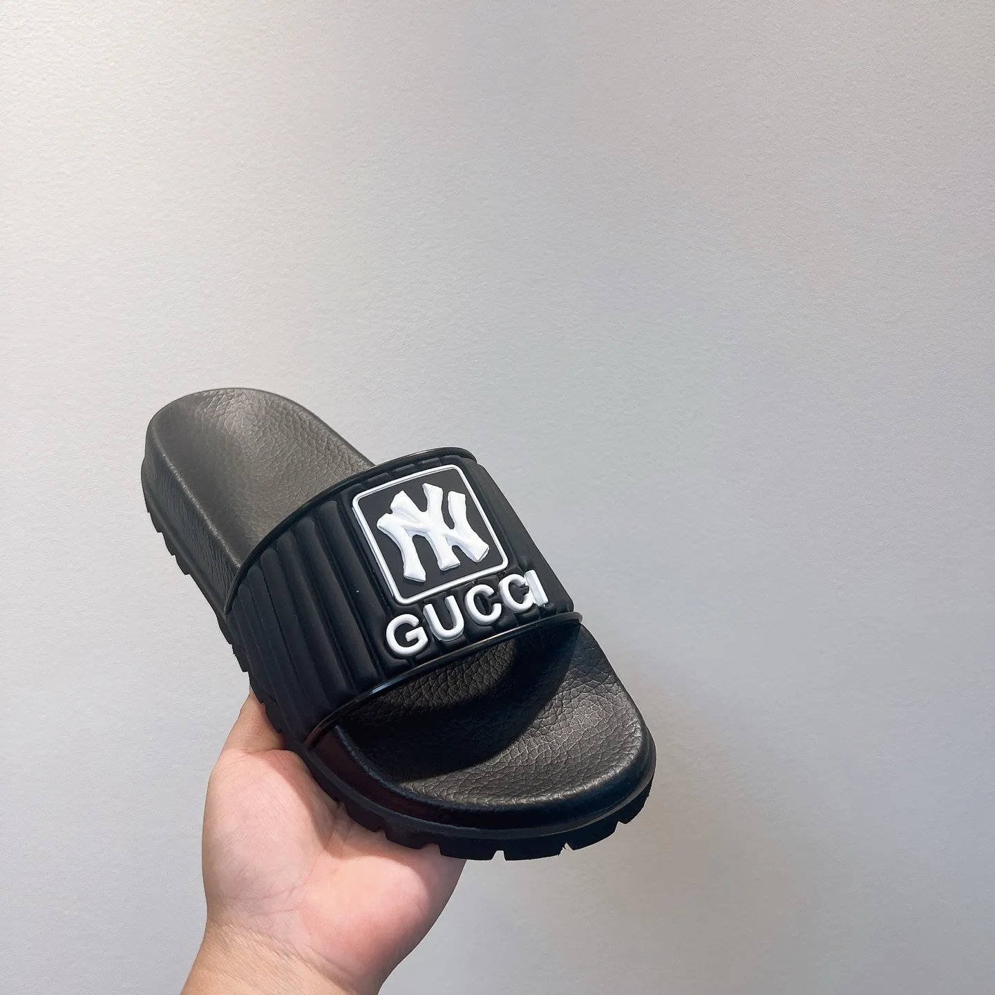 Men's Men's Shoes 130🐮🐮Gucci Gucci Slippers Gucci 2024 latest beach sandals slippers Original molding double G LOGO Original molding consistent Outsole: Men's Men's Shoes u double-layer outsole Size: 35-46